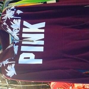 Maroon Vs Pink pullover size large